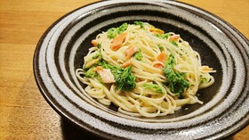 スモークサーモンとあおさのパスタ