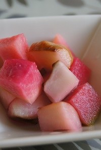 菊芋とサラダ大根のピクルス