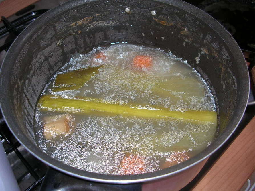 ラーメンのスープの画像