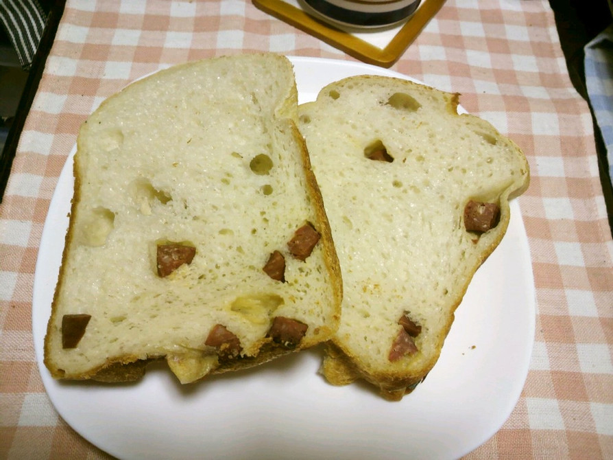 GOPANでスパイシーサラミお米食パンの画像