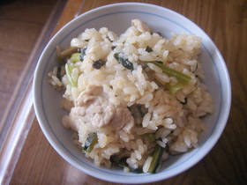 豚と小松菜の炊き込みご飯