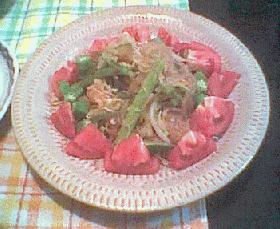 野菜がいっぱい♪中華風サラダ