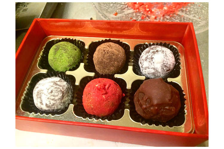 バレンタイン 生チョコトリュフ 本格的 レシピ 作り方 By 料理記録21 クックパッド 簡単おいしいみんなのレシピが352万品