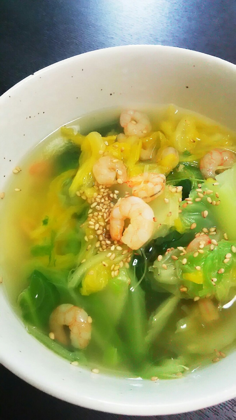 キャベツと白菜とエビで簡単スープの画像