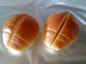 潰れず簡単!パンの綺麗な切り込みの裏技