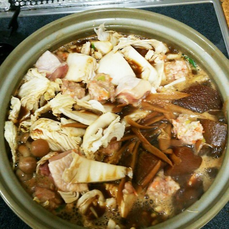 味噌煮込み、ぼたん鍋、獅子鍋の汁