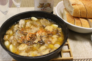 ピリ辛♡牡蠣とエリンギのアヒージョの写真