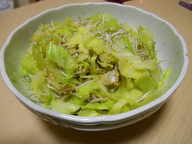 キャベツとしらすの胡麻ポン酢