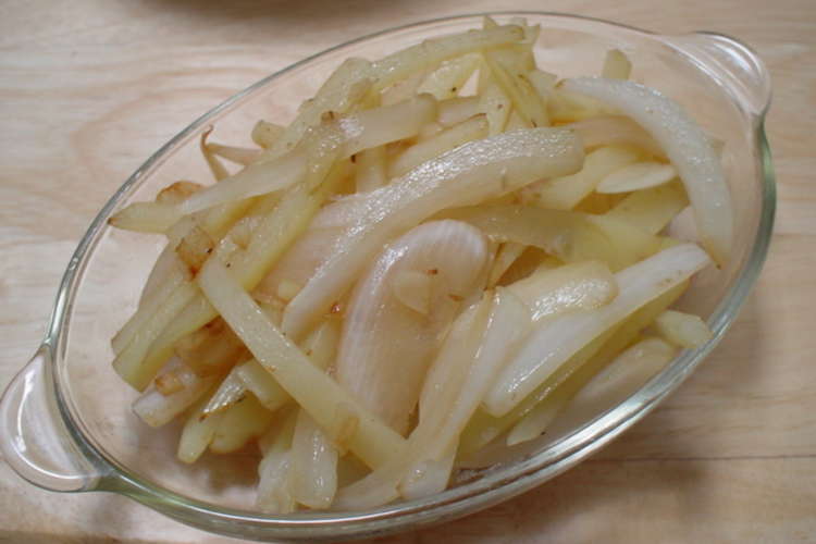 じゃがいもと玉ねぎのナンプラー炒め レシピ 作り方 By Lene クックパッド