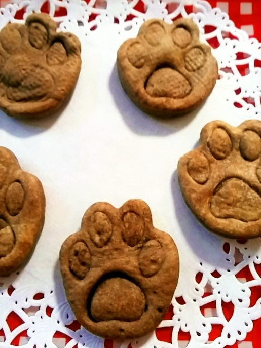 犬用♡バレンタイン肉球クッキー♪の画像