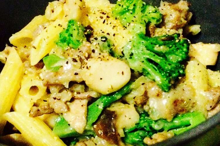 ハーブ香るひき肉クリームペンネ レシピ 作り方 By うどんの腰 クックパッド 簡単おいしいみんなのレシピが375万品
