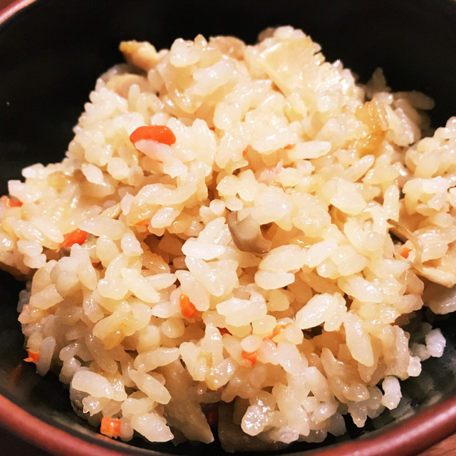 簡単 めんつゆで炊き込みご飯 レシピ 作り方 By わこchamまま クックパッド 簡単おいしいみんなのレシピが360万品