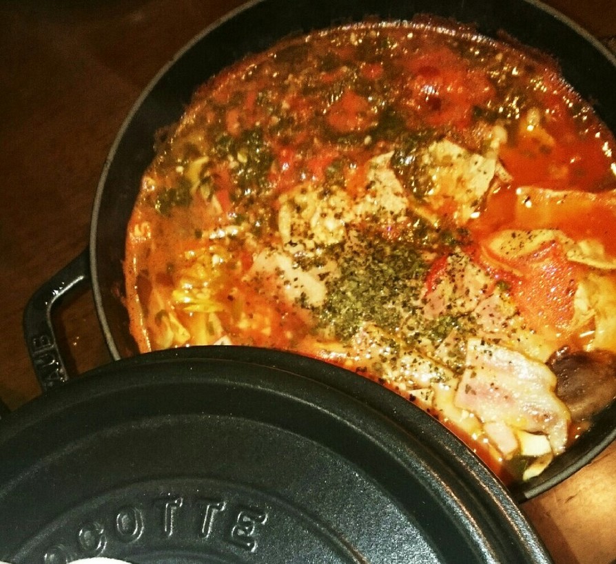 コンソメ要らずのトマト鍋の画像