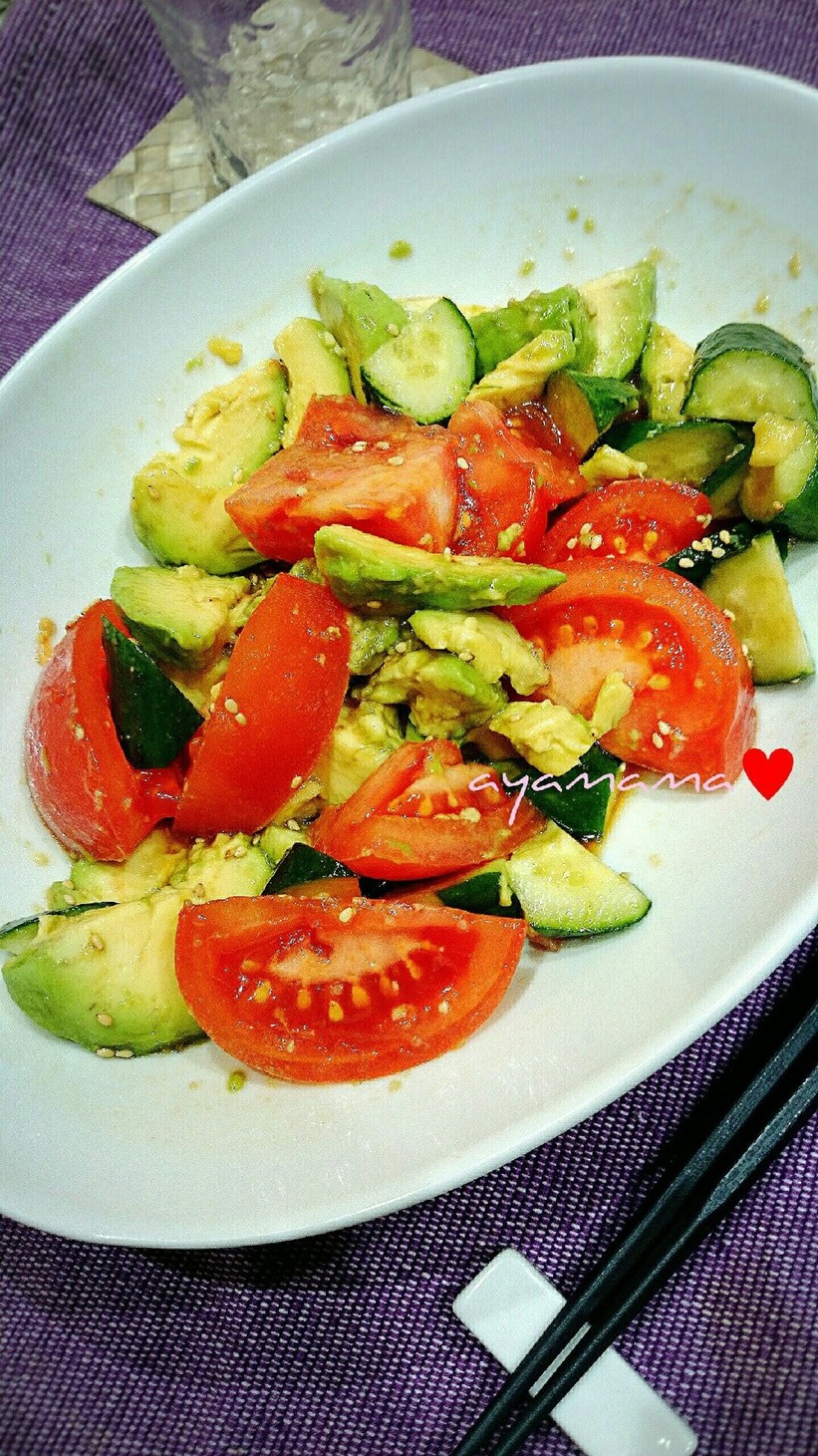 トマトとアボカドときゅうりのサラダ♥簡単の画像
