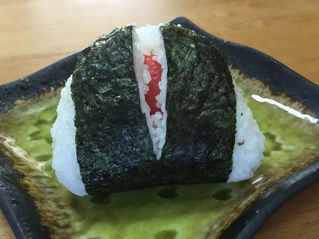 基本 簡単 具が真ん中 三角おにぎり レシピ 作り方 By かかし79 クックパッド 簡単おいしいみんなのレシピが350万品 基本 簡単 具が真ん中 三角おにぎり レシピ 作り方 By かかし79 クックパッド 簡単おいしいみんなのレシピが350万品