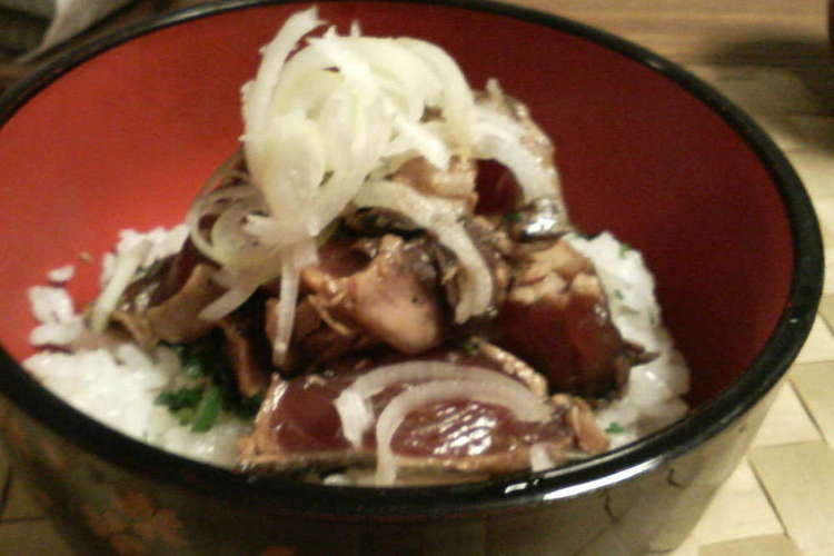 大葉にんにくしょうゆ絶品カツオのたたき丼 レシピ 作り方 By Yotteria クックパッド