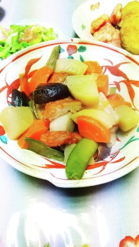 めみたん家《野菜とさつま揚げのごった煮》