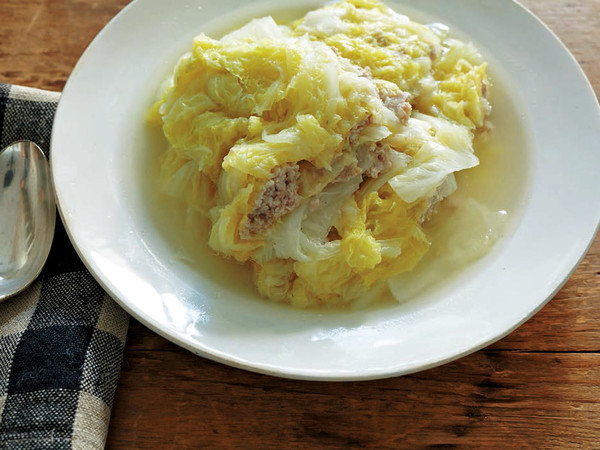 白菜、鶏ひき肉、長ねぎのスープ