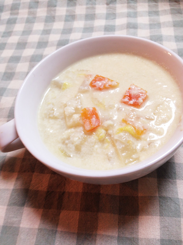 豆乳と酒粕のスープの画像