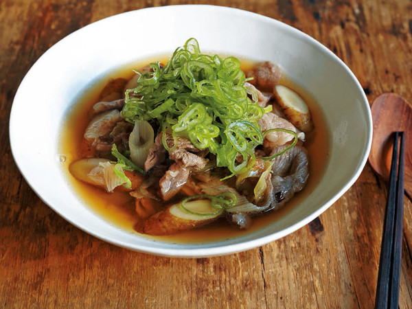 ごぼう、牛肉、長ねぎの和風スープ
