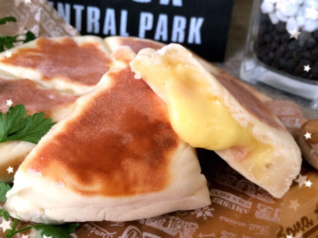 簡単 フライパンdeもっちもちチーズナン レシピ 作り方 By ももたくママ クックパッド 簡単おいしいみんなのレシピが360万品