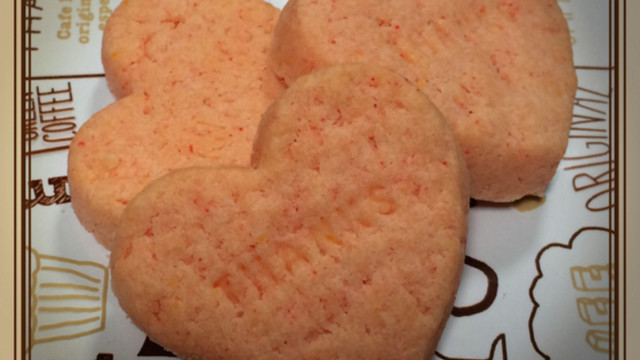 簡単さっくり ピンクの クッキー レシピ 作り方 By まきpb クックパッド 簡単おいしいみんなのレシピが357万品