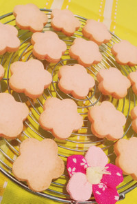 ストロベリーチョコでピンクのクッキー