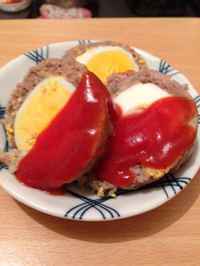ゆで卵入りミートローフ