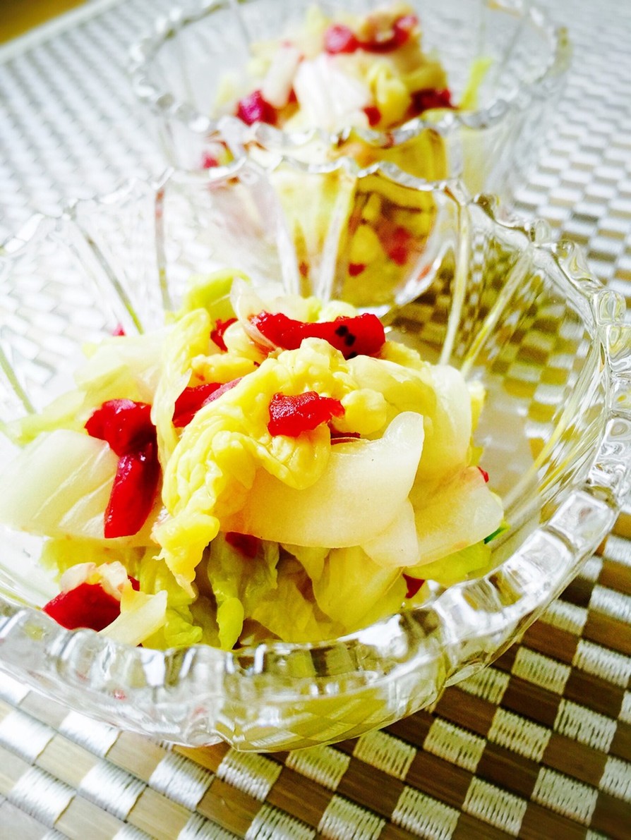 簡単小鉢☆白菜と梅の和え物 お弁当もの画像