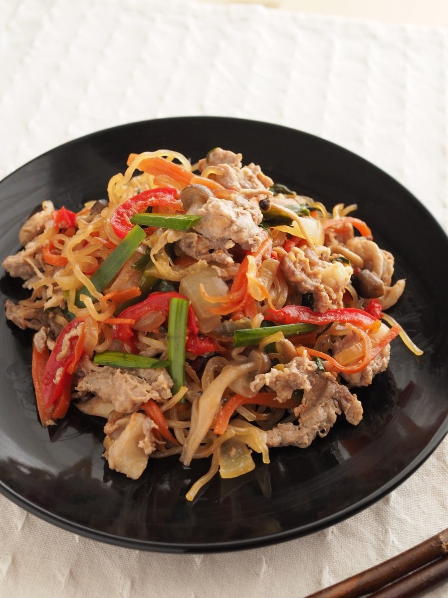 チャプチェ風豚肉と春さめのフライパン蒸し by 玉田悦子 【クックパッド】 簡単おいしいみんなのレシピが387万品