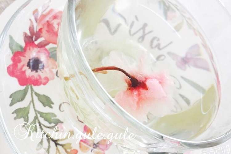 桜咲く 桜のこんぶ茶 レシピ 作り方 By のん のん クックパッド 簡単おいしいみんなのレシピが358万品