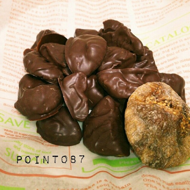 ドライフルーツのチョココーティング レシピ 作り方 By Point087 クックパッド 簡単おいしいみんなのレシピが356万品