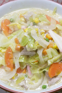 野菜たっぷり豆乳スープの簡単チャンポン麺