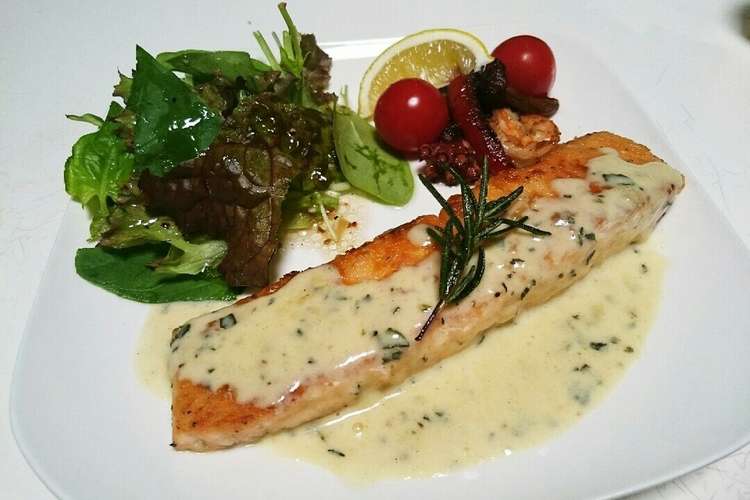 簡単サーモンのムニエル クリームソース レシピ 作り方 By Erii絵莉 クックパッド 簡単おいしいみんなのレシピが355万品