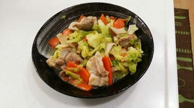 柔らかさが最高!!モモ肉の蒸し炒め☆