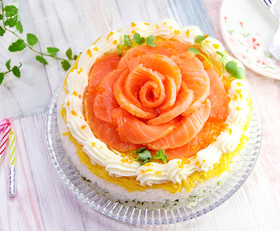 雛祭り♡サーモンのお花でケーキ寿司♡