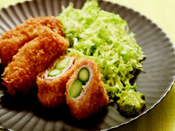 アスパラの肉巻きフライ