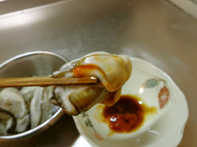 最速の生牡蠣（カクテルソース）の画像