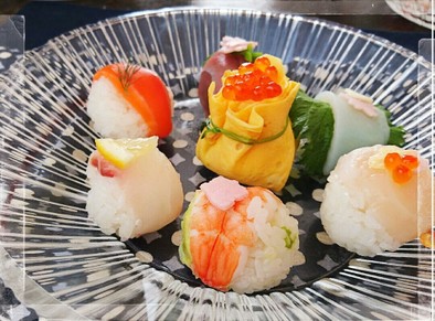雛祭りに華やか簡単手まり寿司の写真