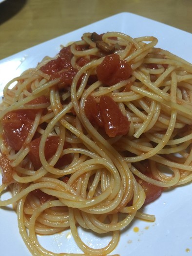 シンプルなトマトソーススパゲティ。の写真