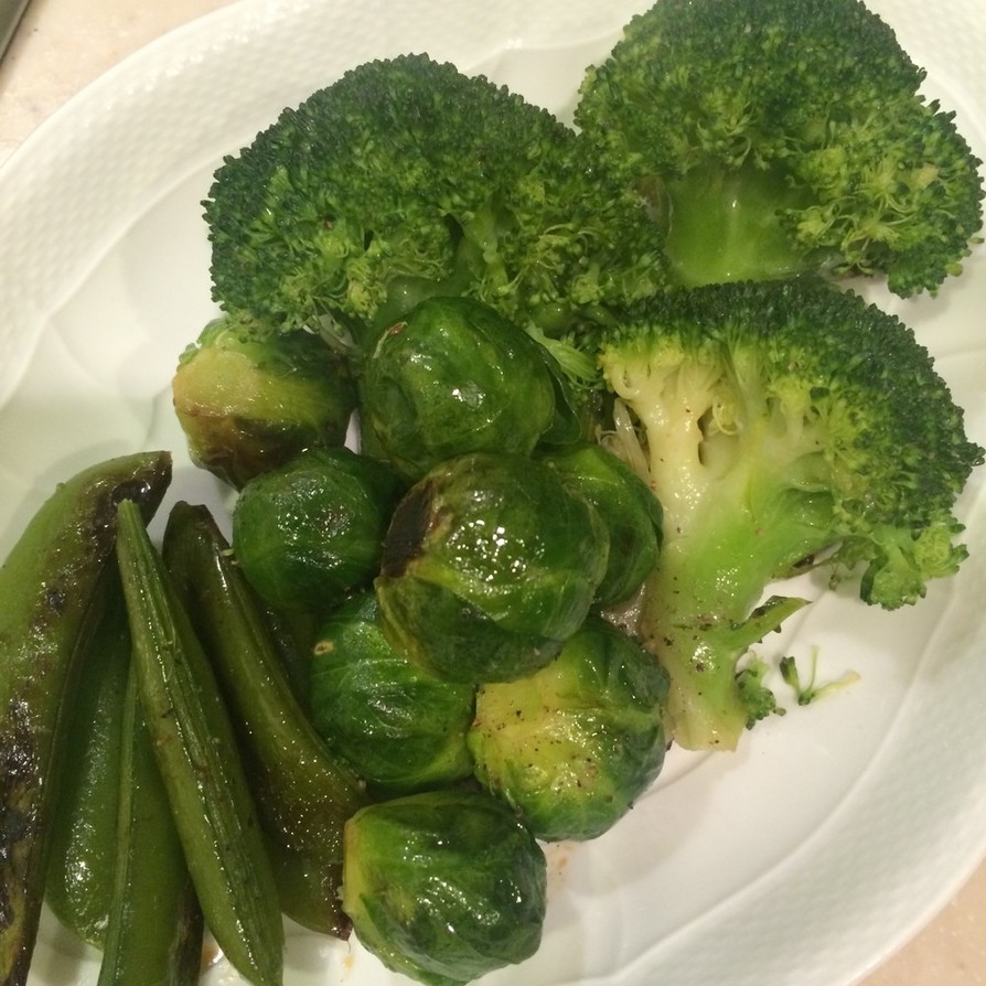 ビタクラフトで美味しい緑の野菜の蒸し焼きの画像