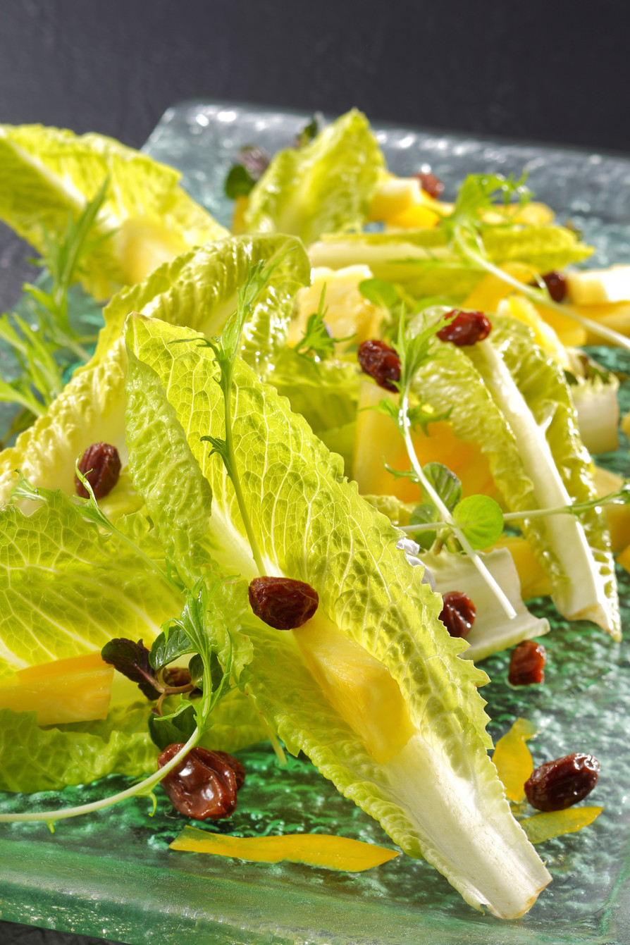 ロメインレタスと水菜のトロピカルサラダの画像