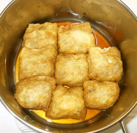 油揚げの袋煮♪油揚げ巾着ひき肉煮る♪節約