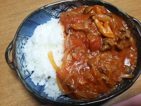 時短!簡単!トマト缶のハヤシライス