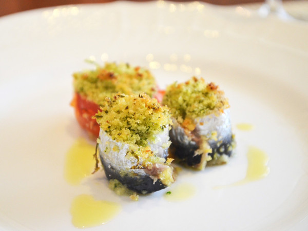 イワシとトマトの香草パン粉焼き