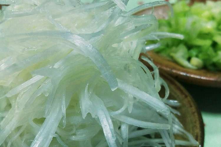 100均のネギカッターで白髪ネギ作り レシピ 作り方 By もえちゃんはは クックパッド 簡単おいしいみんなのレシピが358万品