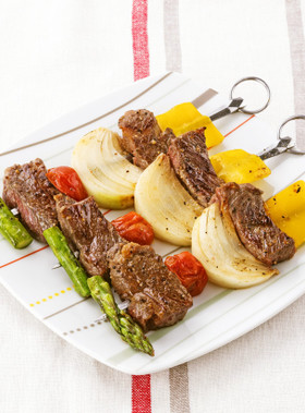 やわらか牛肉でBBQ串焼き