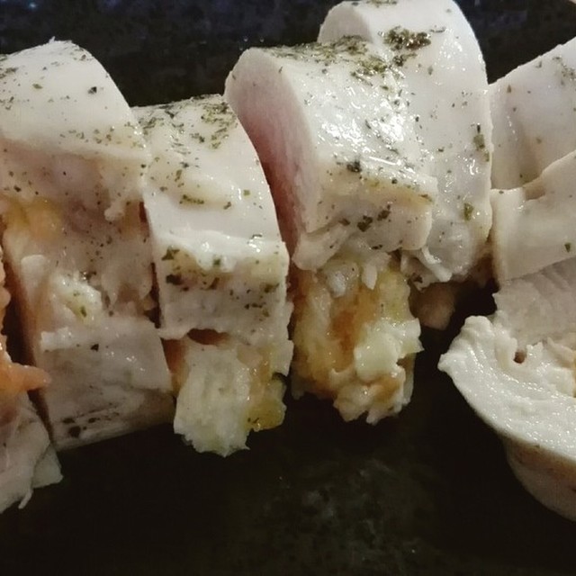 鶏むね肉の梅チーズ巻き レシピ 作り方 By Mana家cafe クックパッド 簡単おいしいみんなのレシピが360万品