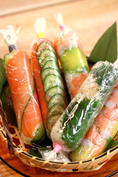 彩りロール寿司の写真