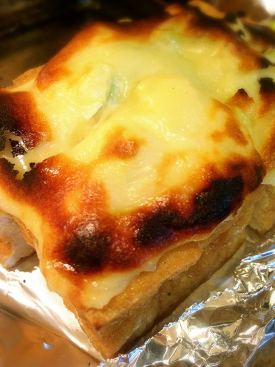 簡単☆厚揚げのネギマヨチーズ焼きの写真